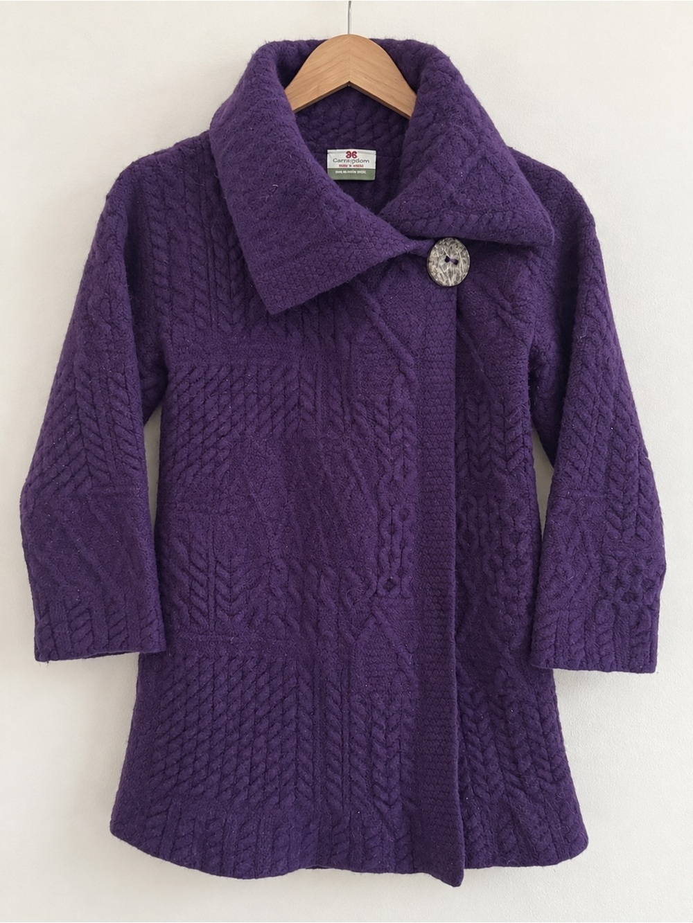 Carraig Donn 100% Merino Wool Made in Ireland Irish Aran Cardigan - Size XS